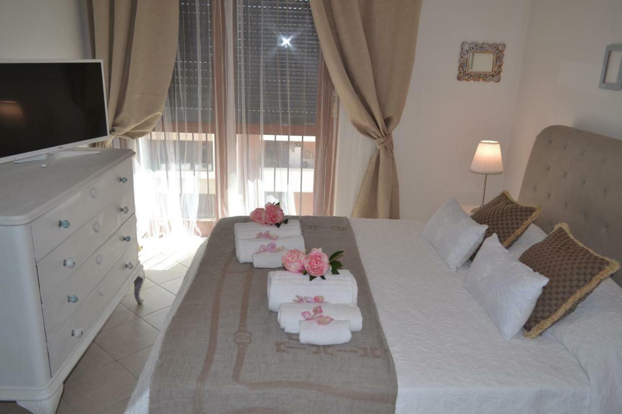 פיומיצ'ינו Airport & Fair Suite Apartments מראה חיצוני תמונה