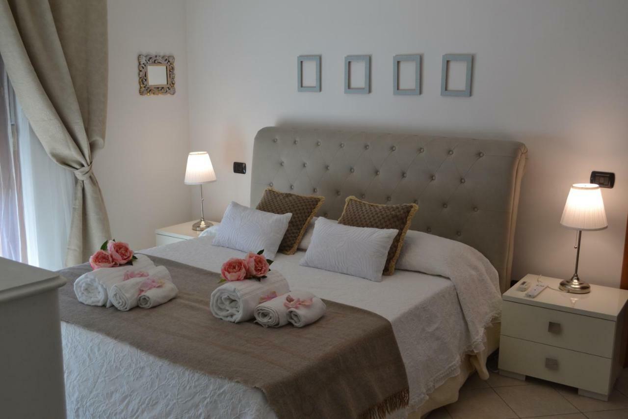 פיומיצ'ינו Airport & Fair Suite Apartments מראה חיצוני תמונה