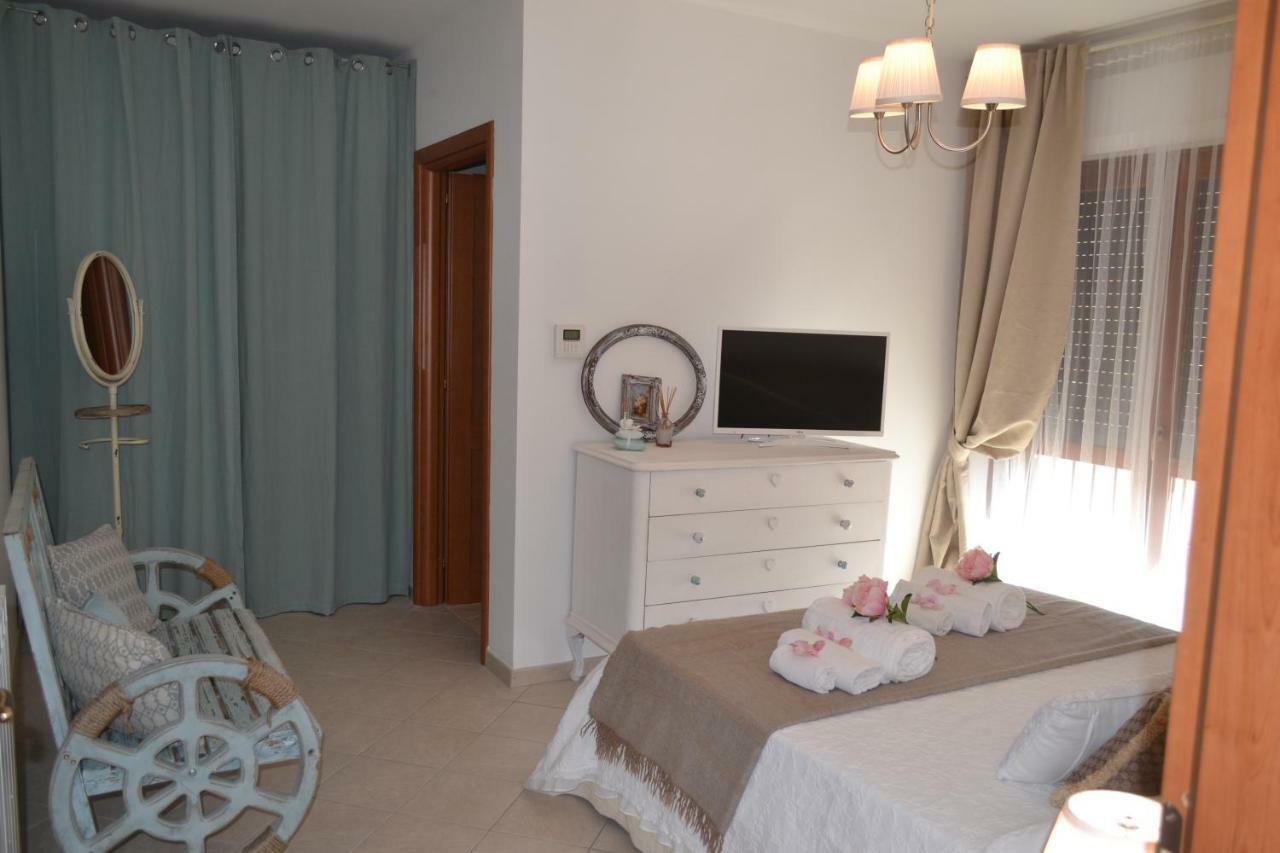 פיומיצ'ינו Airport & Fair Suite Apartments מראה חיצוני תמונה