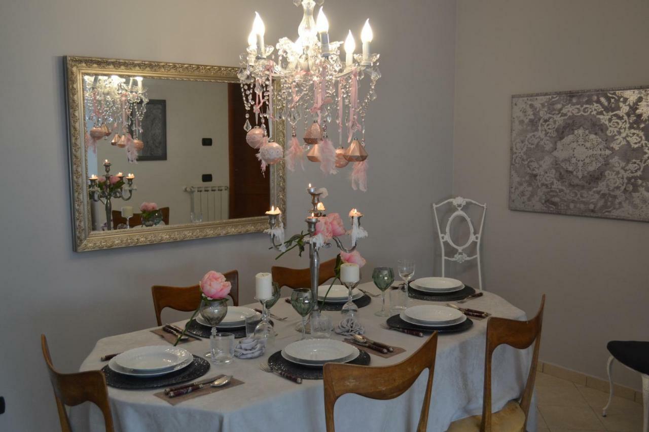 פיומיצ'ינו Airport & Fair Suite Apartments מראה חיצוני תמונה
