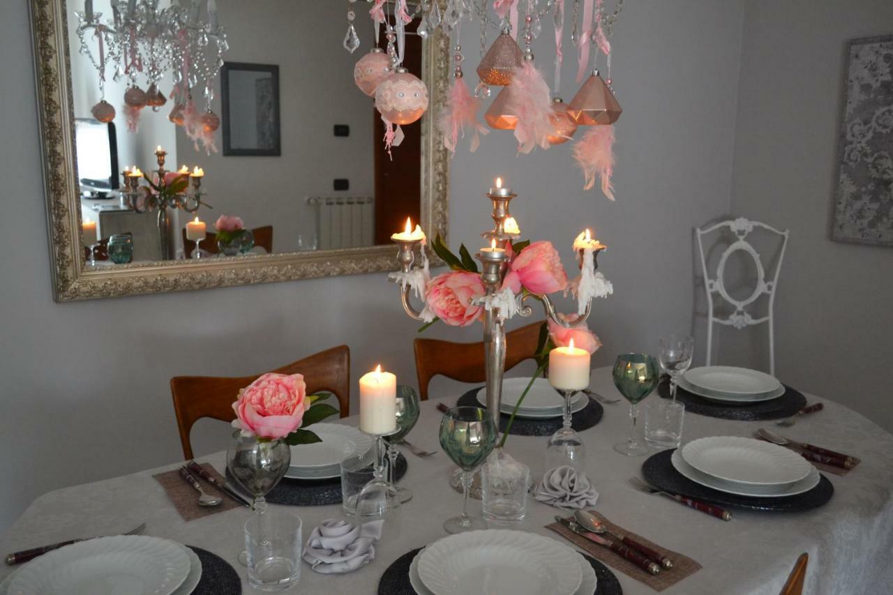 פיומיצ'ינו Airport & Fair Suite Apartments מראה חיצוני תמונה